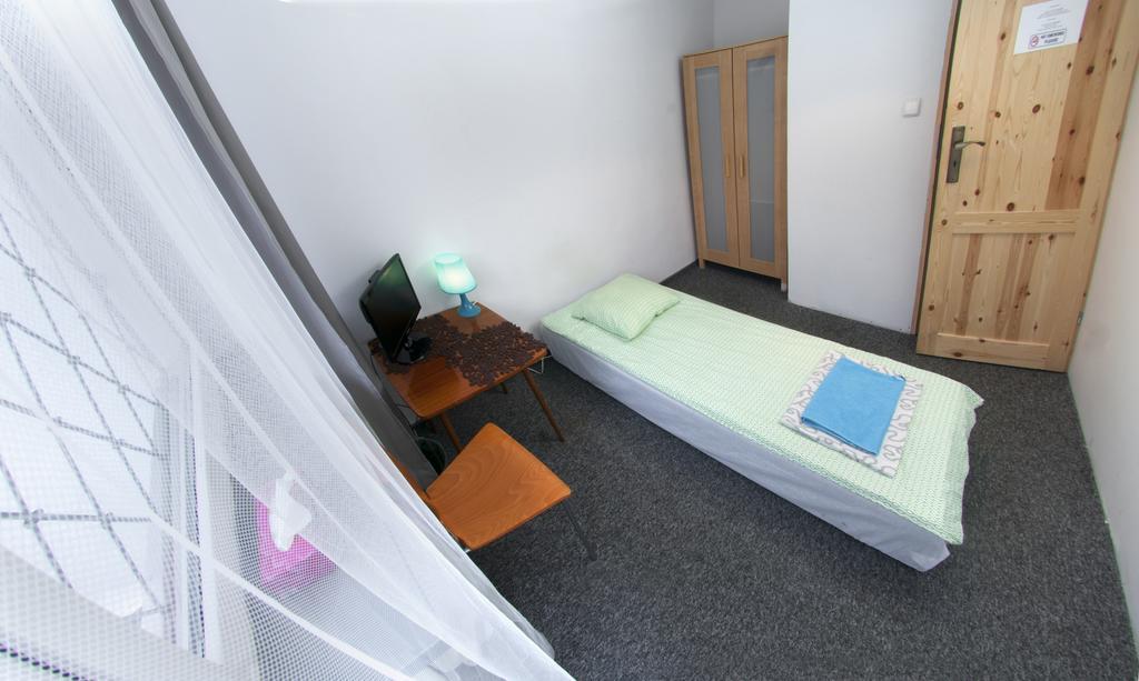 Wierzbno Hostel Warszawa Eksteriør billede