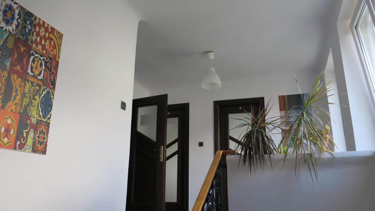 Wierzbno Hostel Warszawa Eksteriør billede