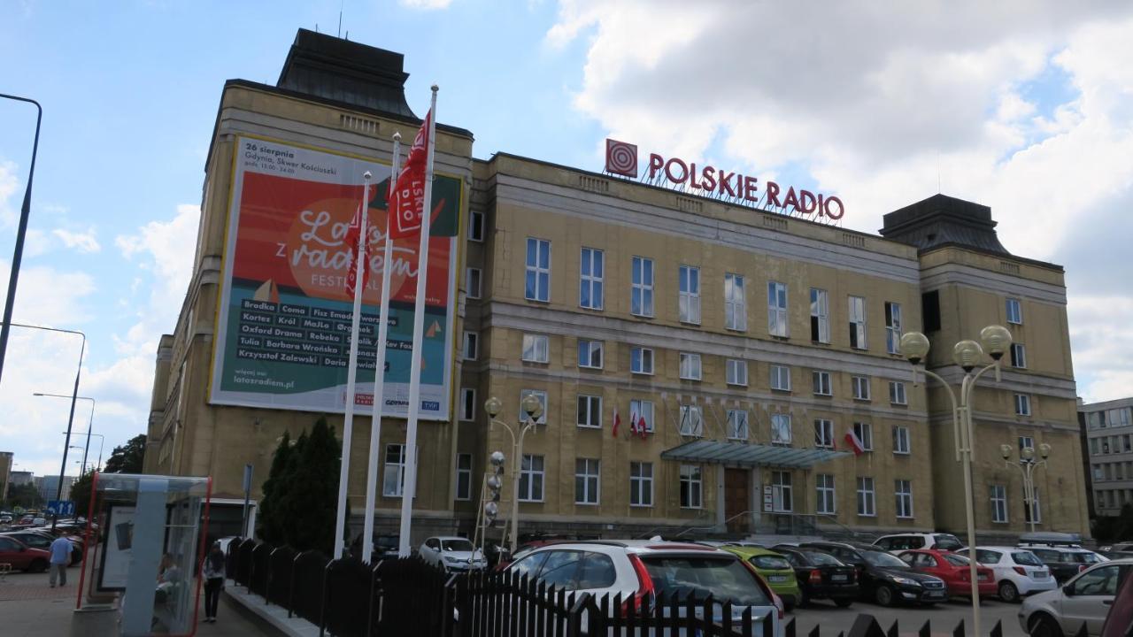 Wierzbno Hostel Warszawa Eksteriør billede